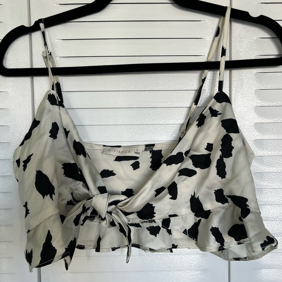 Front Tie Crop Top Animal Print / Cow Print black and white - Picture 3 of 3